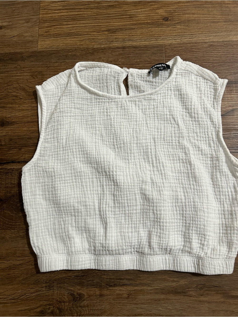 Women’s Express White Gauze Sleeveless Crop Top- size small